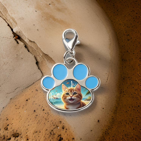 Pendentif, médaille en forme de patte bleu,  à personnaliser, pré commande délai 8 à 10 jours
